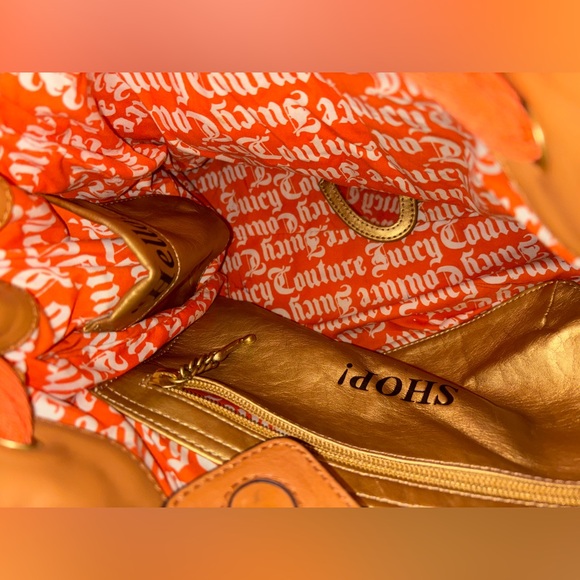 LIKE NEW JUICY COUTURE DAYDREAMER BAG - Picture 2 of 11